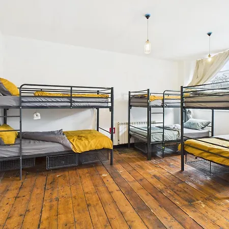 Bunkhouse Hostel Cardiff Exterior photo